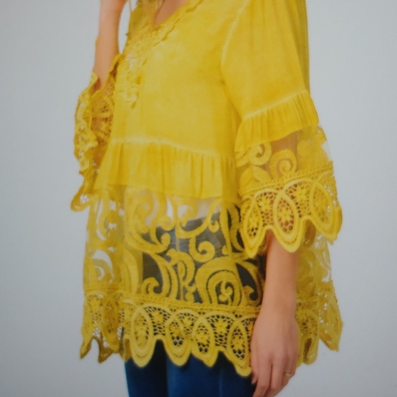 Scoop Neck Top - Picture 2 of 5